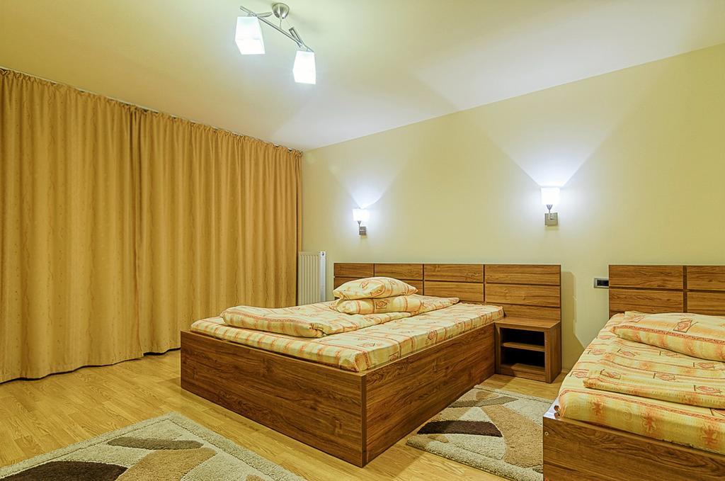Hotel Panorama Pietrei Craiului Zărneşti Zewnętrze zdjęcie