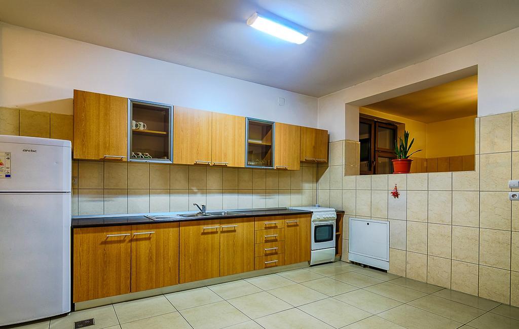 Hotel Panorama Pietrei Craiului Zărneşti Zewnętrze zdjęcie